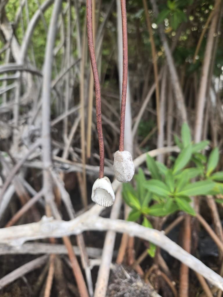 Tide & Clay Bolo · White thumbnail 3